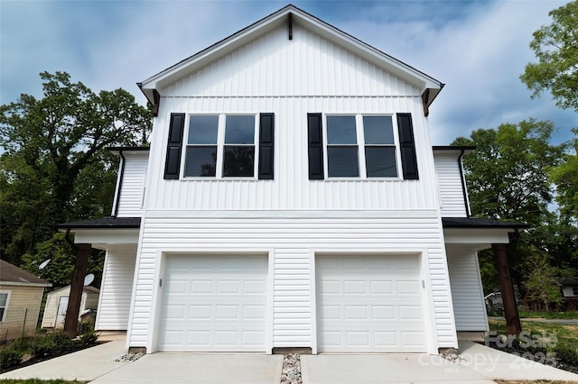 615 Billingsley Rd, Charlotte, NC 28211 - view of front facade with an attached garage and concrete driveway