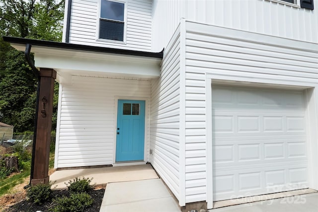 615 Billingsley Rd, Charlotte, NC 28211 - entrance to property featuring a garage