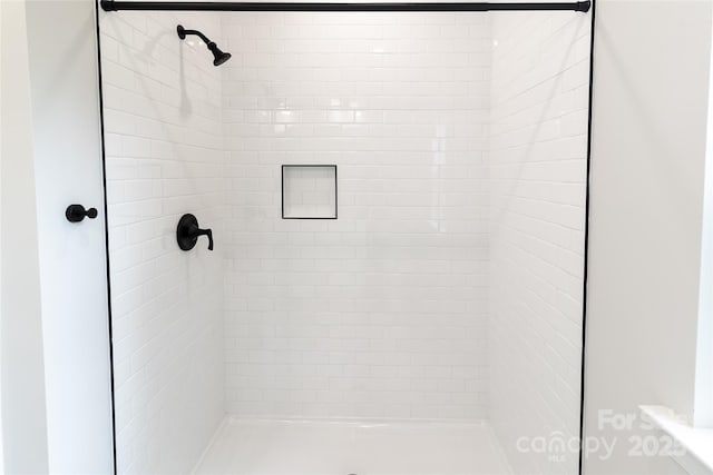615 Billingsley Rd, Charlotte, NC 28211 - bathroom featuring a shower stall
