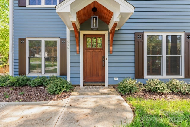 view of exterior entry