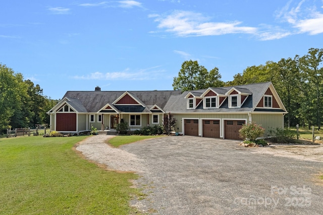 5546/5510 Hoodtown Rd, Sharon, SC 29742 - view of front facade with gravel driveway and a front yard