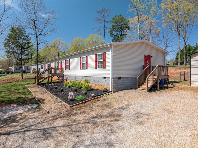 980 Lakeland Ave, Lincolnton, NC 28092 - manufactured / mobile home featuring crawl space