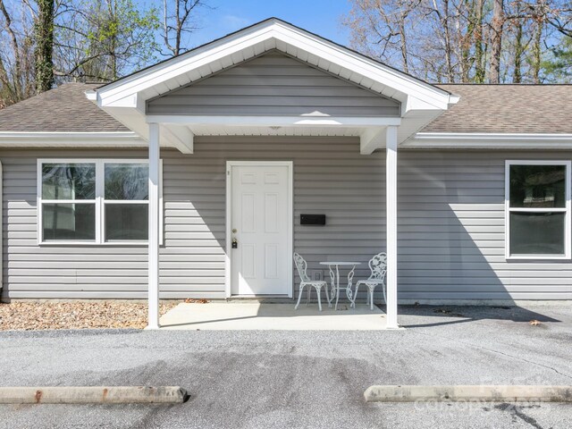 835 3rd Ave W, Hendersonville, NC 28739 - photo 2