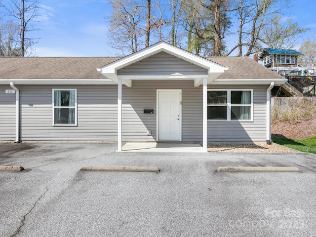 835 3rd Ave W, Hendersonville, NC 28739 - photo 34