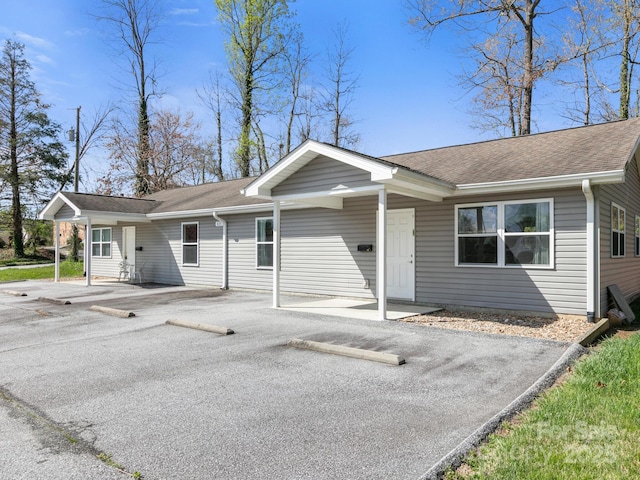 835 3rd Ave W, Hendersonville, NC 28739 - photo 35