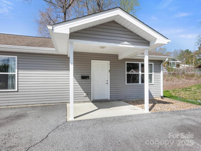 835 3rd Ave W, Hendersonville, NC 28739 - photo 36
