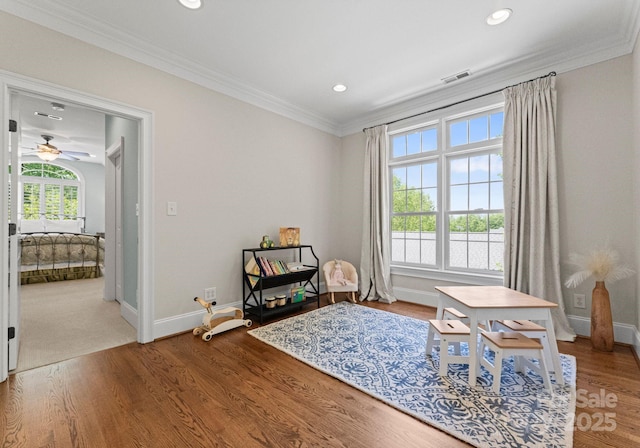 1328 Astoria Pkwy, Sherrills Ford, NC 28609 - sitting room featuring wood finished floors, crown molding, baseboards, recessed lighting, and ceiling fan