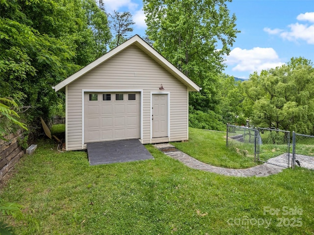 234 Bird Creek Dr, Waynesville, NC 28786 - view of garage
