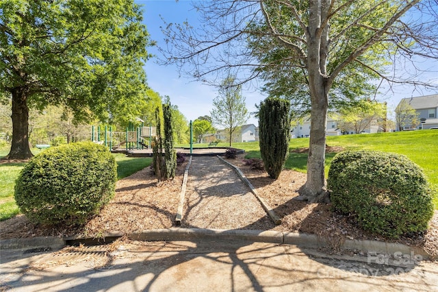 18838 Oakhurst Blvd, Cornelius, NC 28031 - view of community with a yard