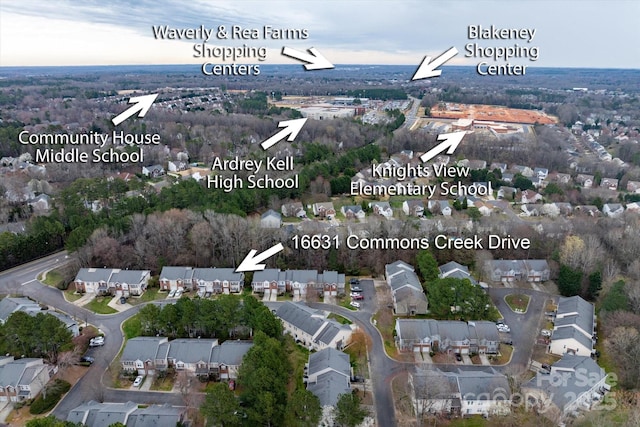 bird's eye view featuring a residential view