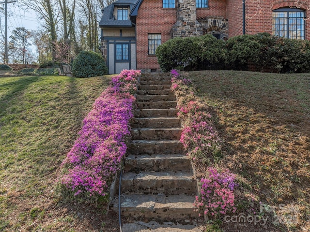 250 Kimberly Ave, Asheville, NC 28804 - view of yard with stairs