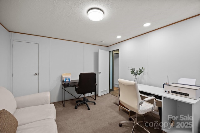 home office with visible vents, ornamental molding, a textured ceiling, recessed lighting, and carpet flooring