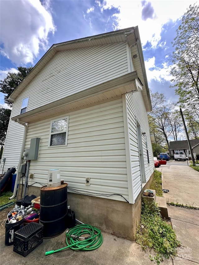 view of home's exterior
