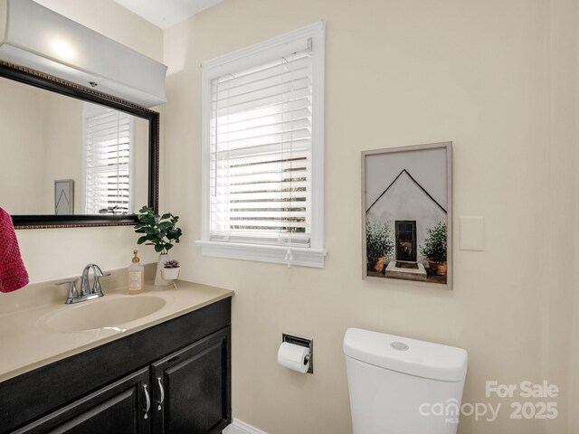 4075 Little River Rd, Hendersonville, NC 28739 - bathroom with vanity and toilet