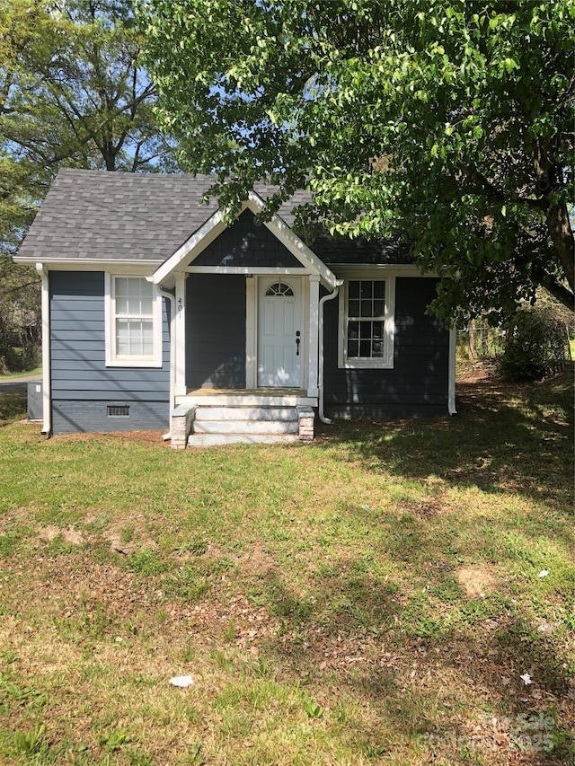 401 Plymouth St, Kannapolis, NC 28083 - bungalow with a front yard, crawl space, and a shingled roof
