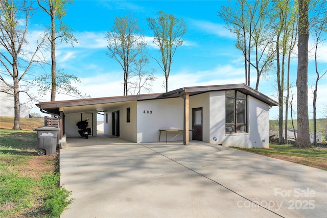 403 Greenbriar Rd S, Statesville, NC 28625 - view of front of house with a carport, a front yard, and driveway
