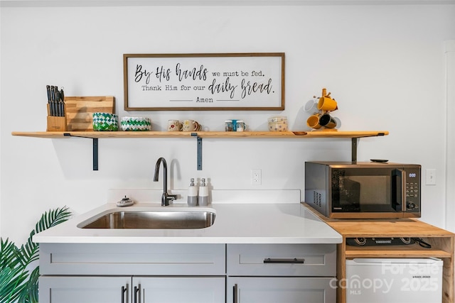 110 Hayden Way, Asheville, NC 28803 - bar with a sink