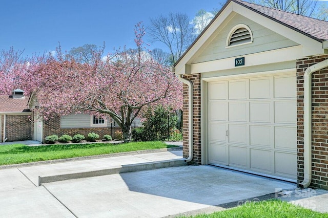 102 Glenbrook Dr, Hendersonville, NC 28739 - garage with concrete driveway