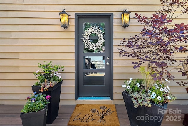 view of property entrance