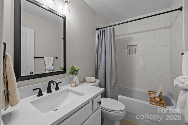 1809 Robbins Meadows Dr, Waxhaw, NC 28173 - bathroom with vanity and shower / bath combination with curtain