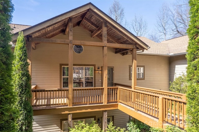 226 Sawgrass Dr Unit 3, Whittier, NC 28789 - back of property with roof with shingles