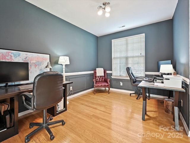 8140 Laurel Run Dr, Charlotte, NC 28269 - photo 11