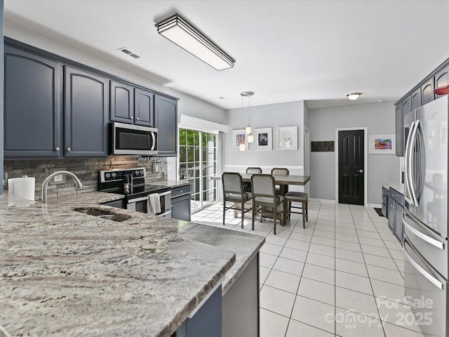 8140 Laurel Run Dr, Charlotte, NC 28269 - photo 15