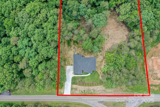 8225 Long Island Rd, Catawba, NC 28609 - aerial view of property's location with property parcel outlined