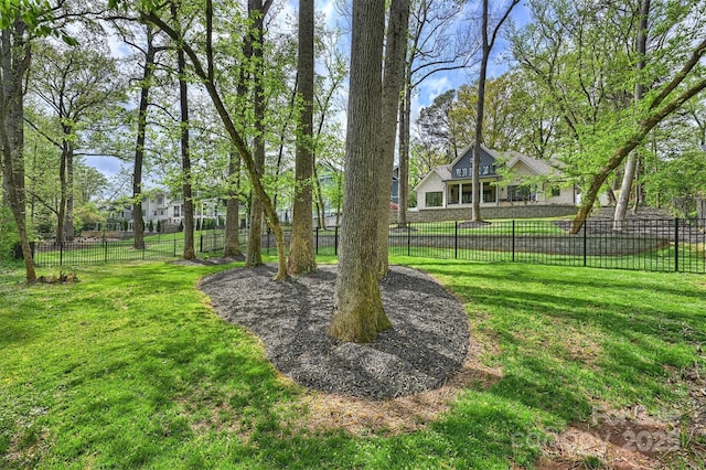 438 Wonderwood Dr, Charlotte, NC 28211 - view of yard with fence