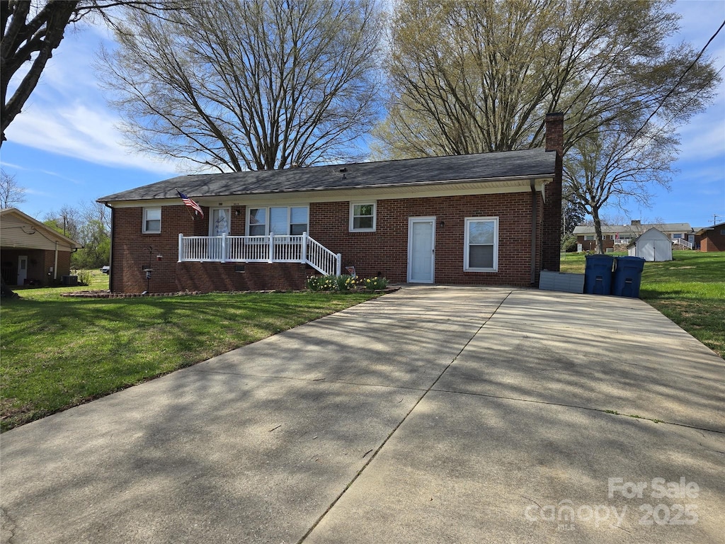 3025 School St, Claremont, NC 28610 - photo 1