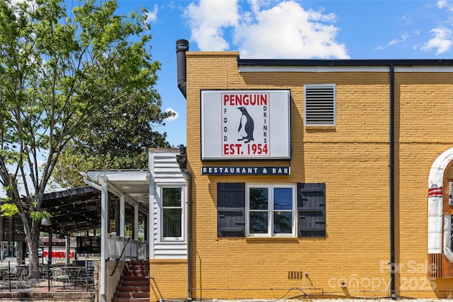 view of building exterior