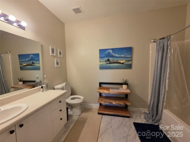 bathroom with visible vents, baseboards, shower / bath combination with curtain, toilet, and vanity