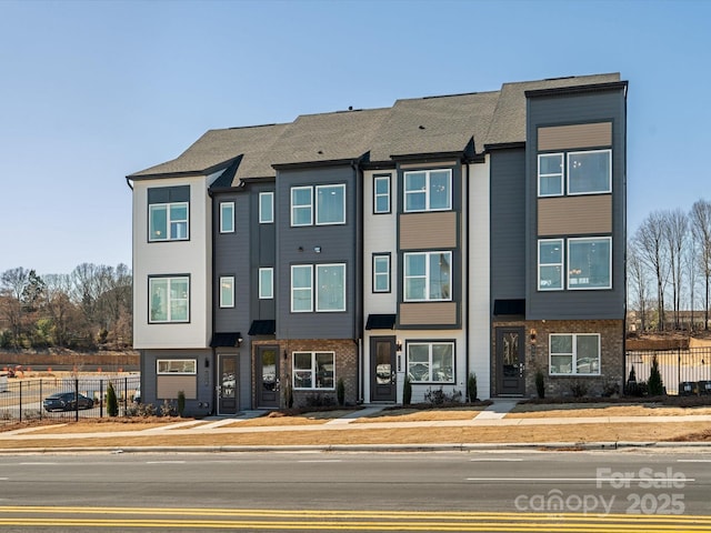 5516 Swaling St, Charlotte, NC 28217 - photo 2