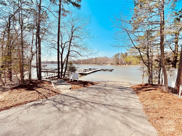 135 Boulder Ridge Dr, Denton, NC 27239 - exterior space with a water view