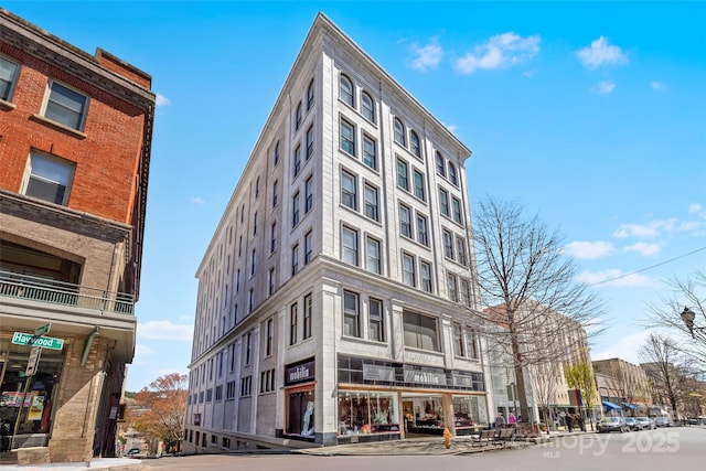 84 Walnut St Unit 203, Asheville, NC 28801 - view of building exterior