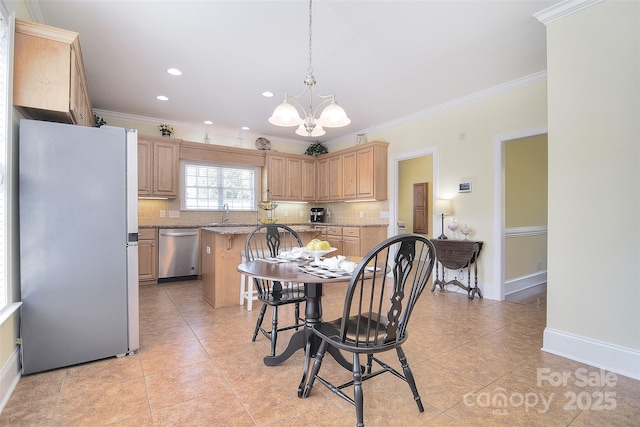 dining space with crown molding, light tile patterned floors, baseboards, and an inviting chandelier