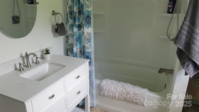 18 Misty Meadows Rd, Burnsville, NC 28714 - bathroom featuring shower / tub combo and vanity
