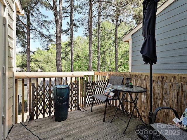 9305 Four Mile Creek Rd, Charlotte, NC 28277 - view of wooden deck