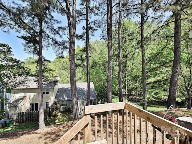 9305 Four Mile Creek Rd, Charlotte, NC 28277 - deck featuring fence
