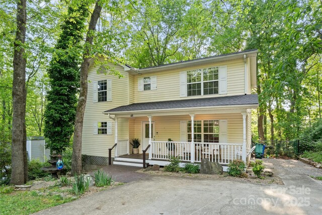 traditional-style house with a porch