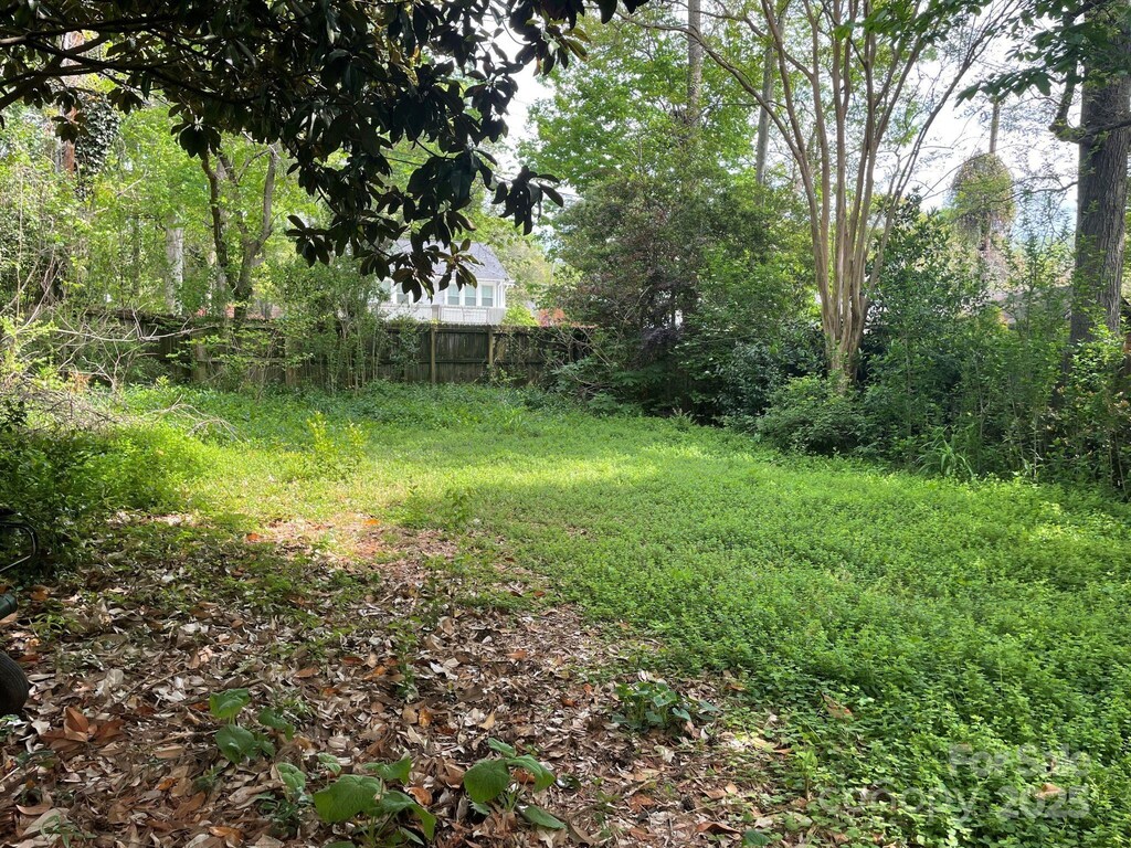 2221 Westminster Pl, Charlotte, NC 28207