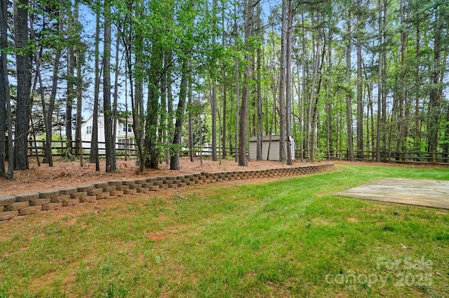 212 Kilborne Rd, Mooresville, NC 28117 - view of yard featuring an outbuilding and fence