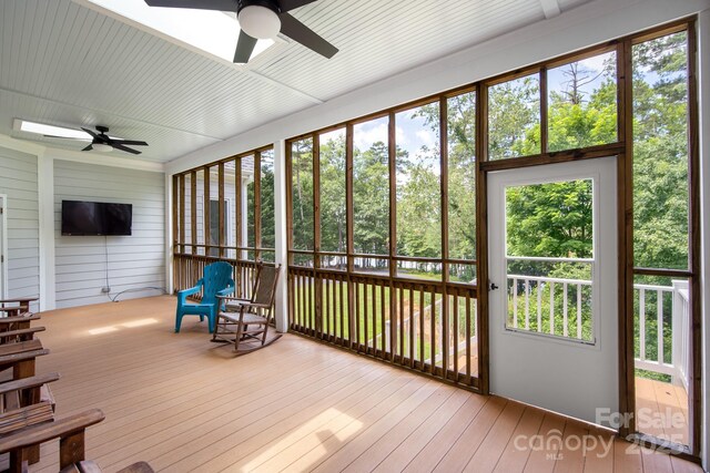 591 Emerald Isle Ct, Lexington, NC 27292 - sunroom featuring a ceiling fan