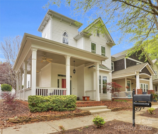 view of front of home featuring covered porch and ceiling fan