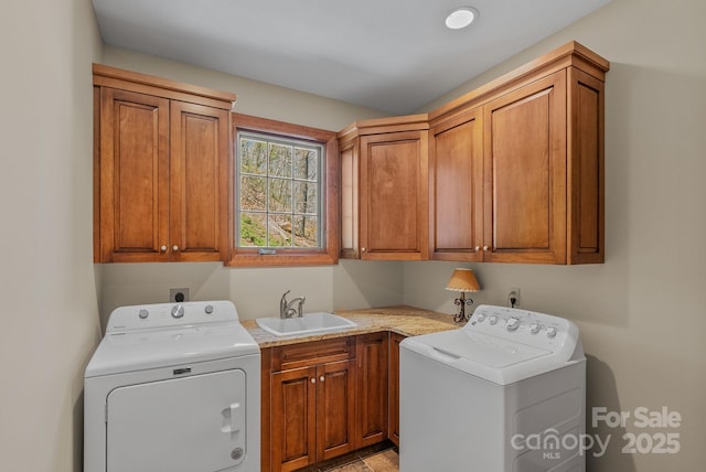 498 Pinnacle Pkwy, Union Mills, NC 28167 - laundry area with washing machine and clothes dryer, a sink, and cabinet space
