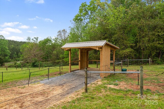 1091 Bill Collins Rd, Columbus, NC 28722 - horse barn with a wooded view