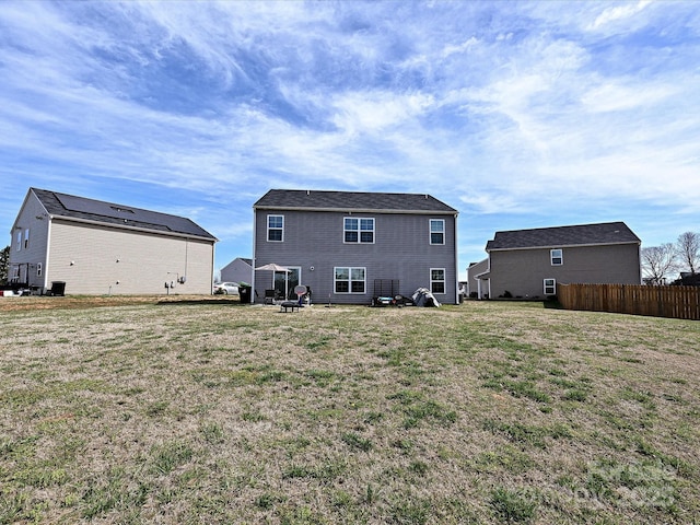 479 Daniel Dr, Lexington, NC 27295 - back of property with a yard and fence