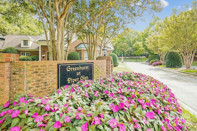 7444 Hurstbourne Green Dr, Charlotte, NC 28277 - community / neighborhood sign featuring fence
