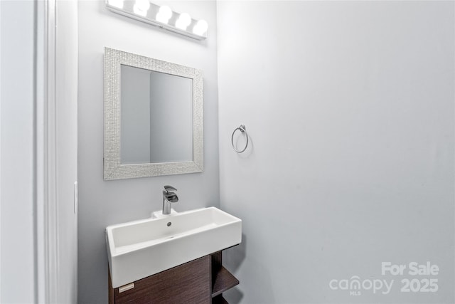 2059 Lennox Square Rd, Charlotte, NC 28210 - bathroom featuring a sink