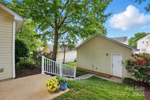 19416 Fridley Ln, Cornelius, NC 28031 - view of yard featuring a patio area